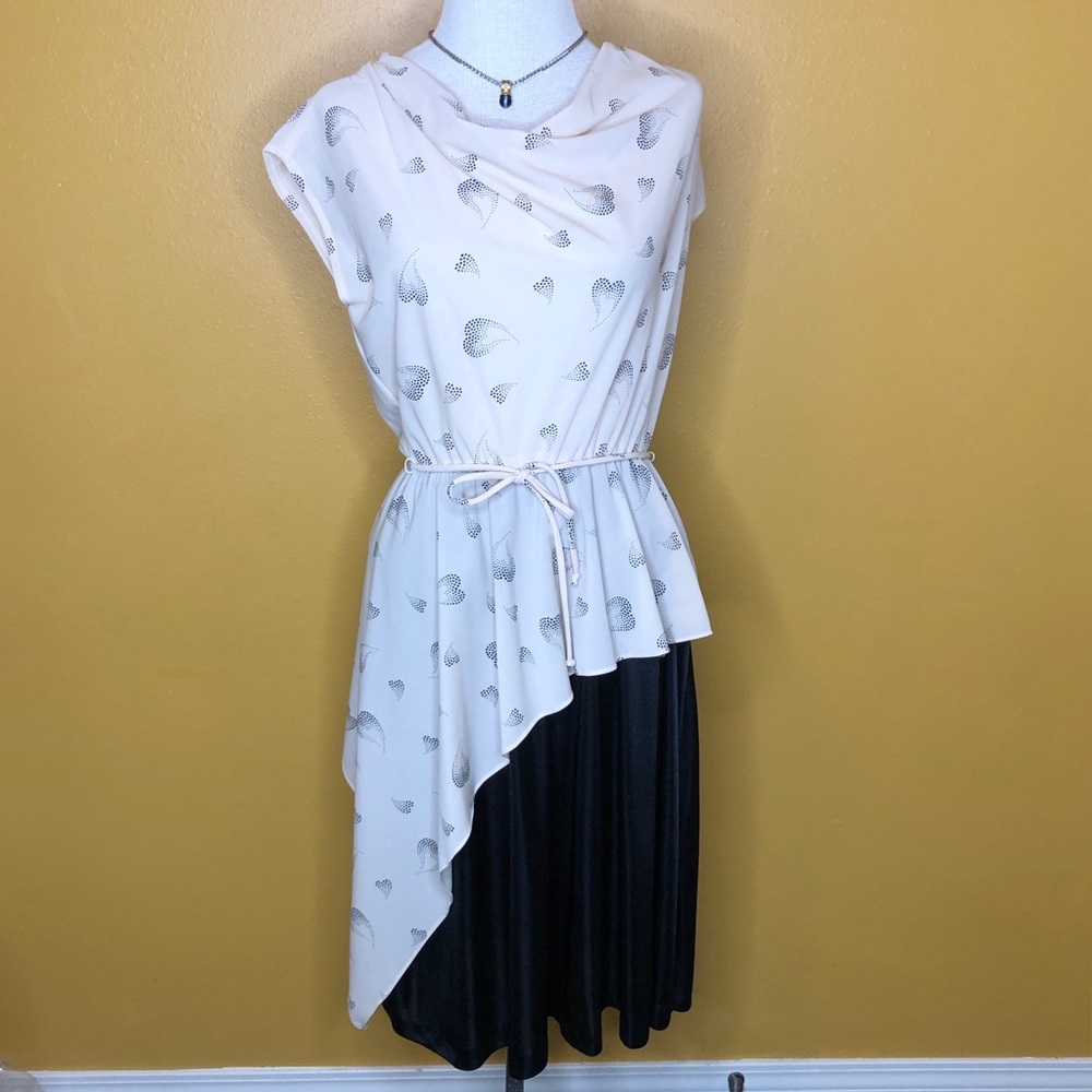 Mara J Jrs Vintage Cream & Black Dress